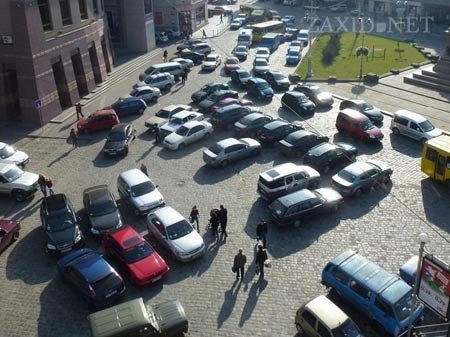Пішохідна зона в ценрі Львова стане більшою